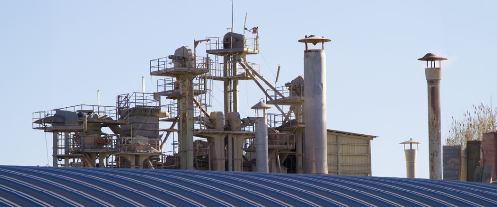 Comment le Photovoltaïque Transforme l'Industrie Cimentière : Économie d'Énergie et Durabilité